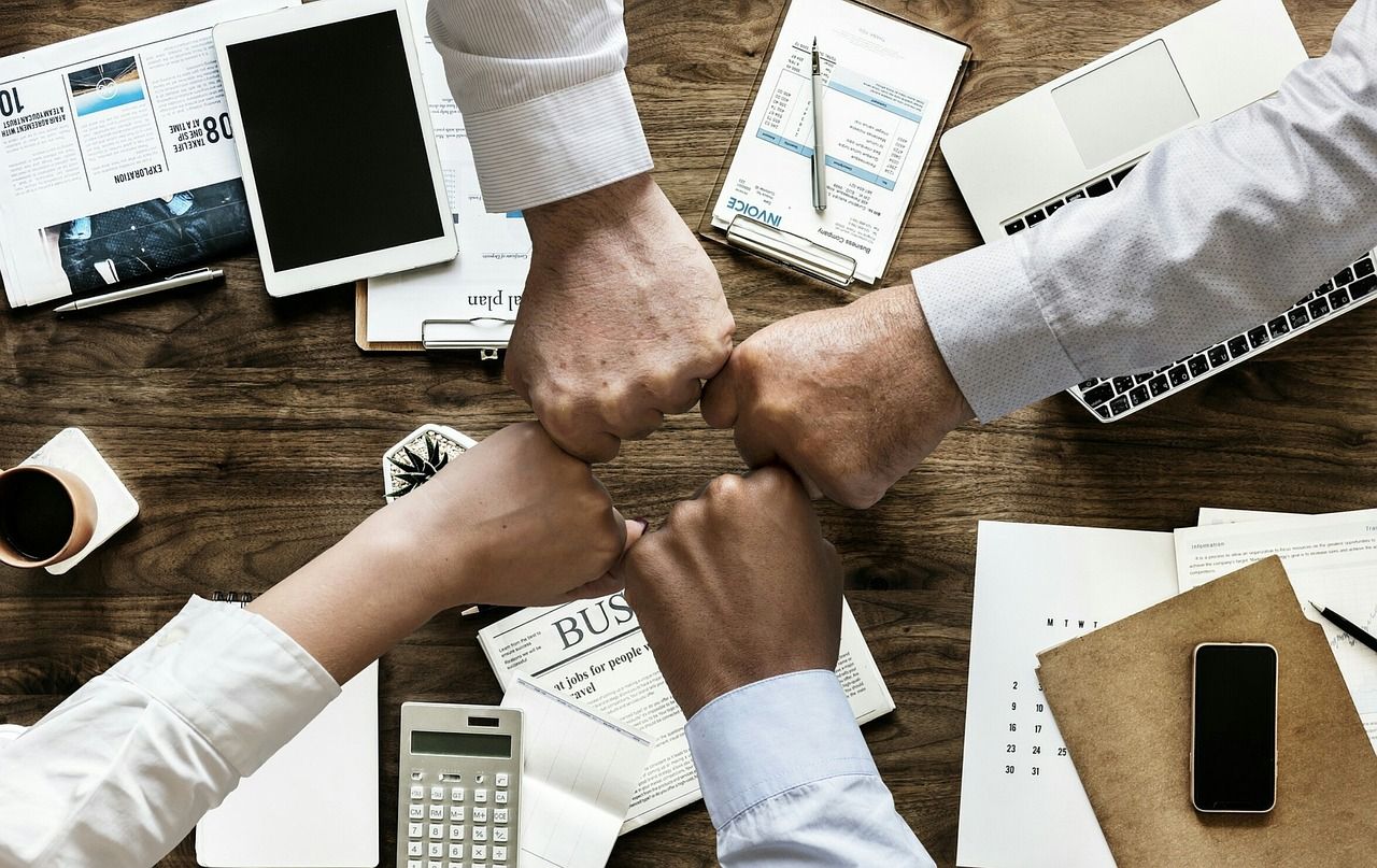 découvrez la gestion horizontale : une approche innovante du management favorisant la collaboration, la responsabilisation et la prise de décision partagée au sein des équipes. idéal pour renforcer l'efficacité et l'engagement en entreprise.