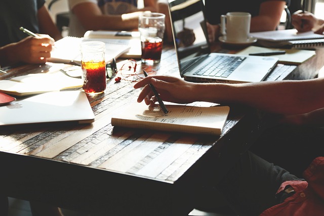 Formation sea gratuite : comment se former efficacement au référencement payant en 2025 ?